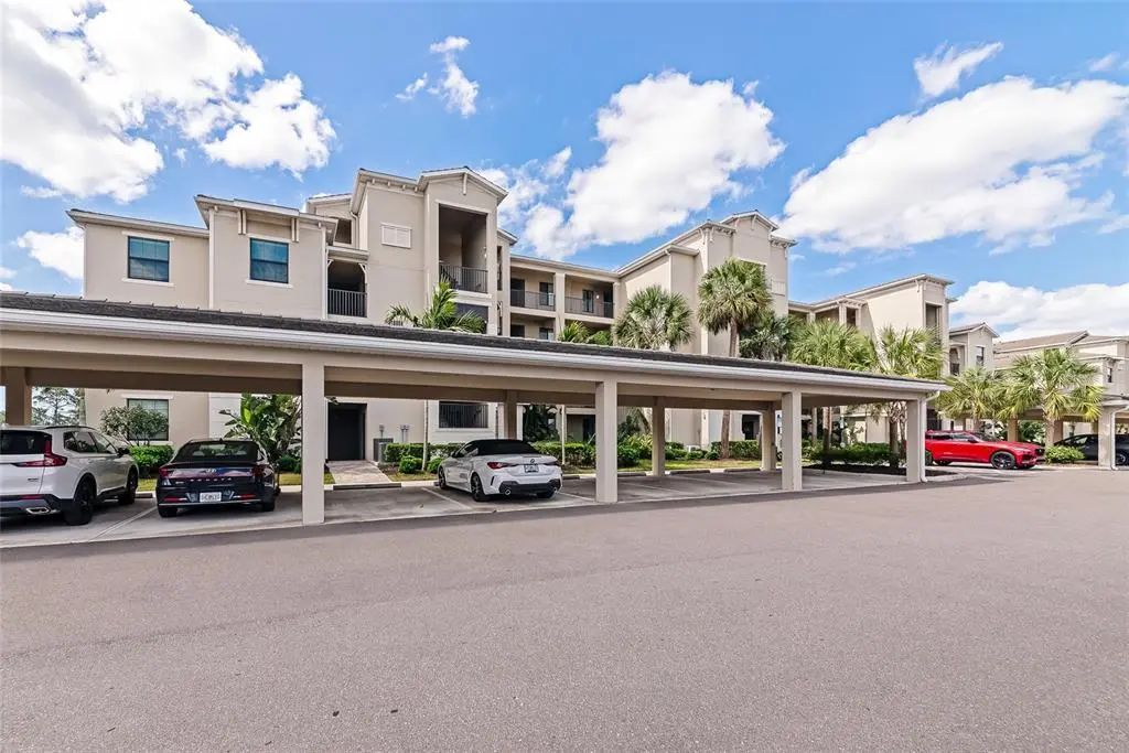 18008 Gawthrop Drive 101, LAKEWOOD RANCH