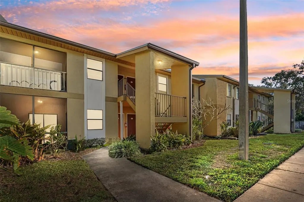 10103 Sailwinds Boulevard N 103, LARGO