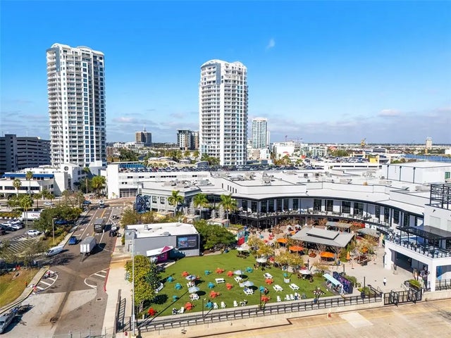 1209 E Cumberland Avenue 501, TAMPA