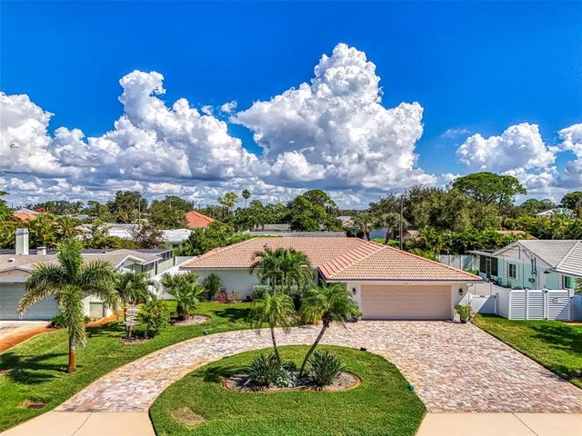 829 Harbor Drive S, VENICE