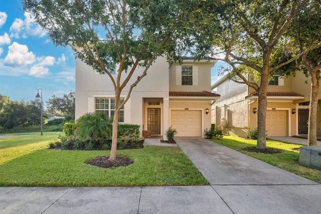 8842 Candy Palm Road, KISSIMMEE