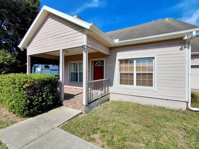 33 Pine Trace Course, OCALA