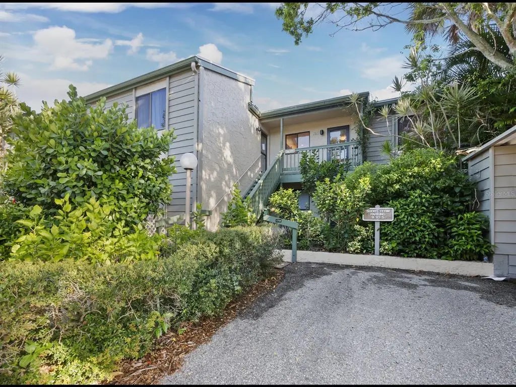 1511 Pelican Point Drive 280, SARASOTA