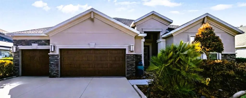 3332 Anna George Drive, VALRICO