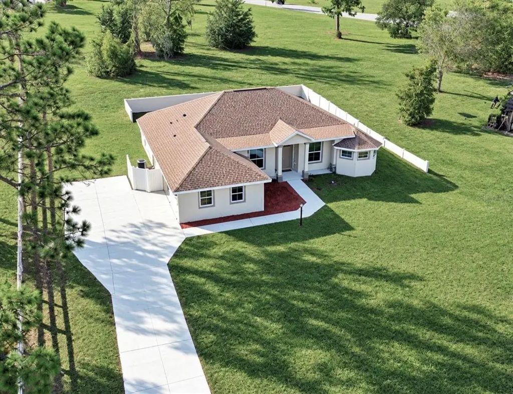 1464 N Hambletonian Drive, HERNANDO