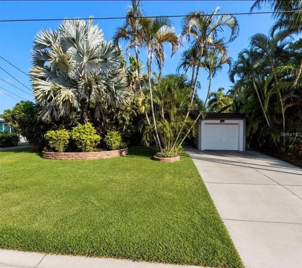 639 Normandy Road, MADEIRA BEACH