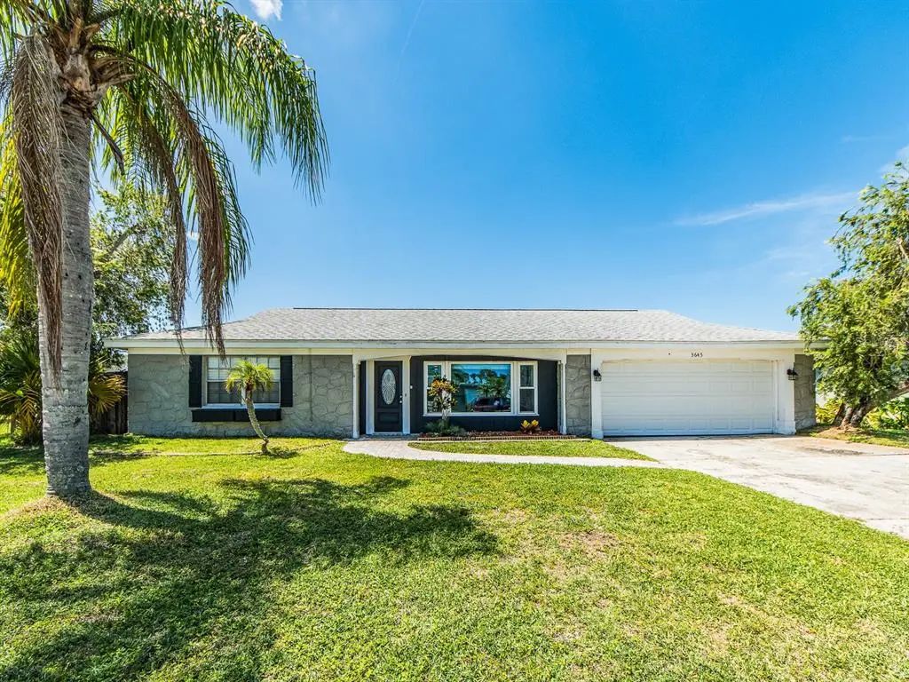 3645 Overland, HOLIDAY