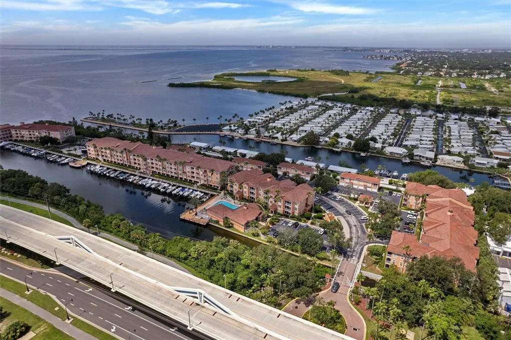 5000 Culbreath Key Way 4-306, TAMPA