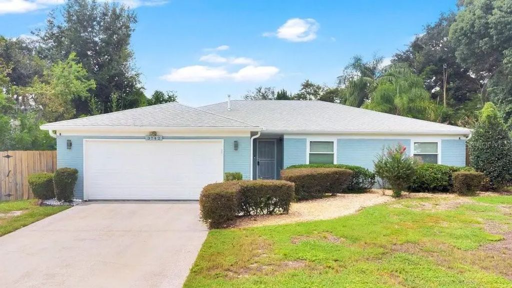 3742 Sutters Mill Circle, CASSELBERRY