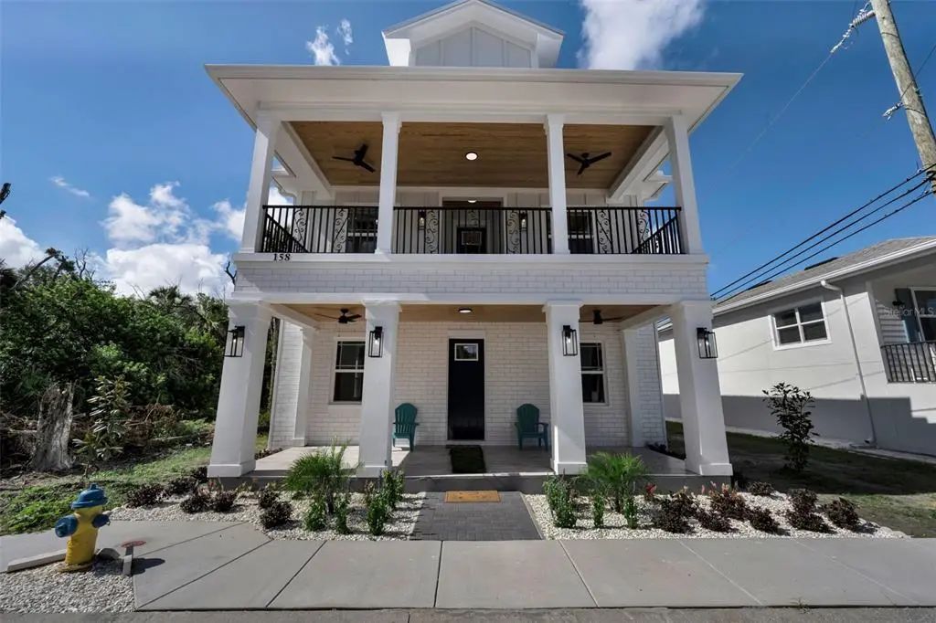158 E Spruce Street, TARPON SPRINGS