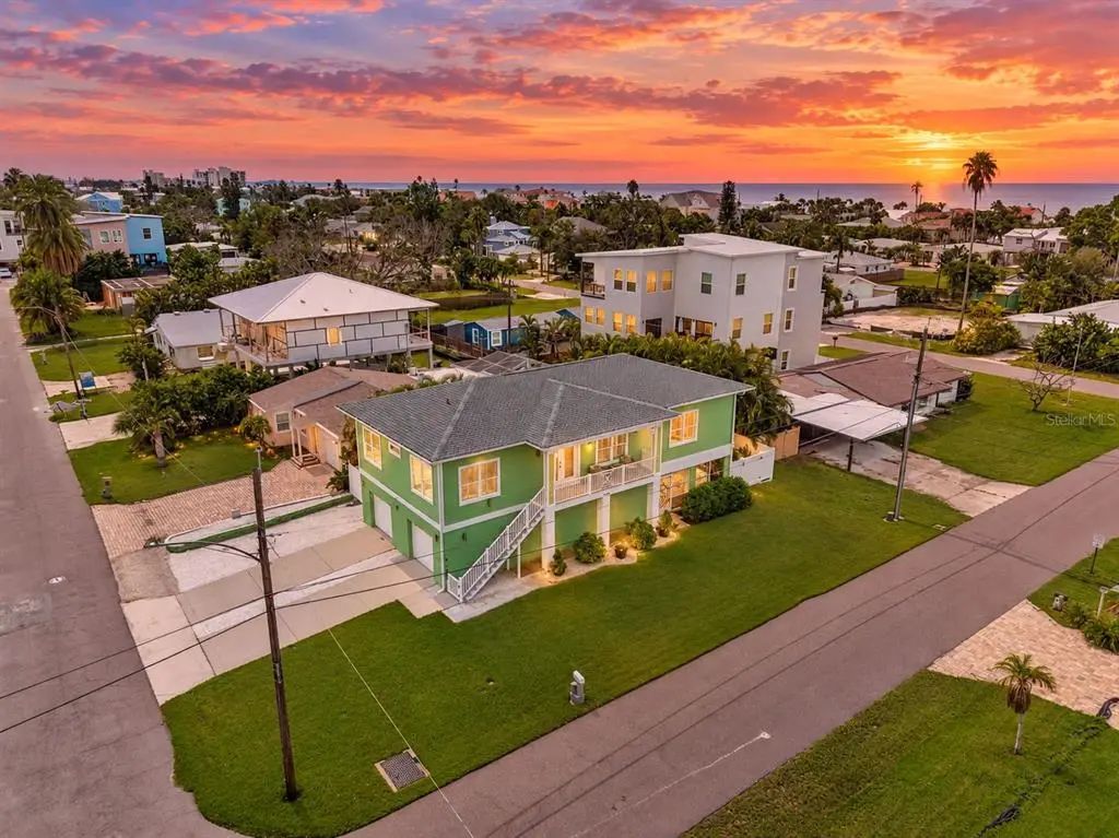 205 162nd Avenue, REDINGTON BEACH