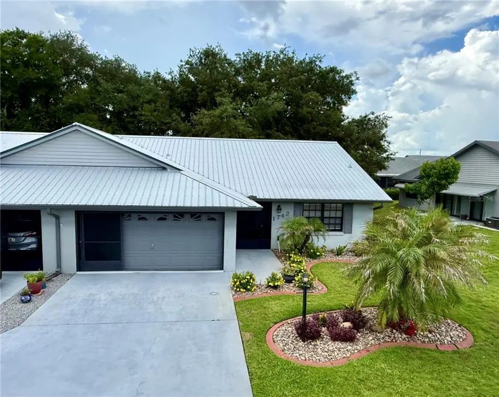 1742 W Orangewood Place, AVON PARK