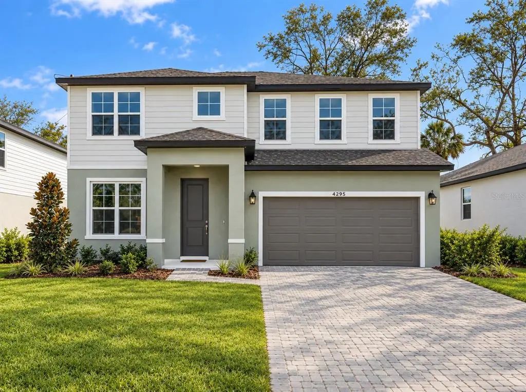 4295 Darby Court, EUSTIS