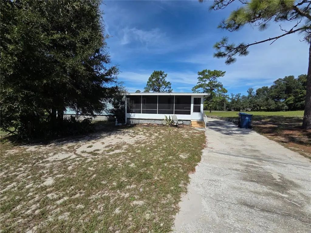 460 Hilltop Court, DELAND