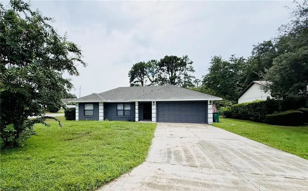 2510 Cherry Blossom Ct, EUSTIS