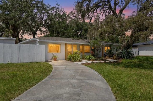 6013 Roberta Circle, TAMPA
