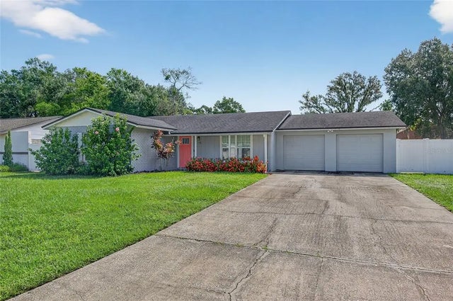 18303 Dolly Brook Lane, LUTZ