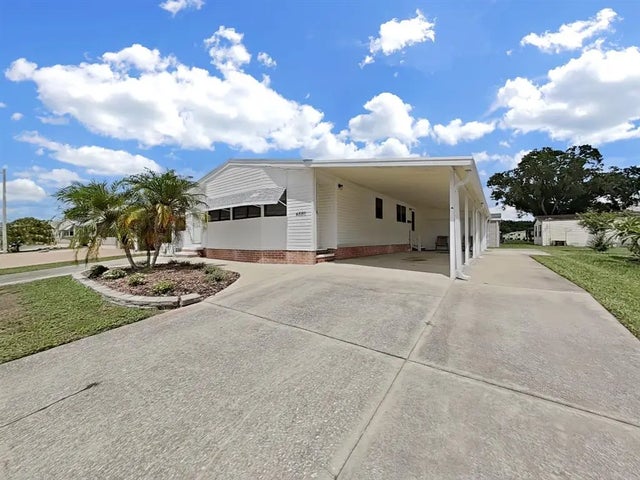 4886 Deerwood Dr, LAKELAND