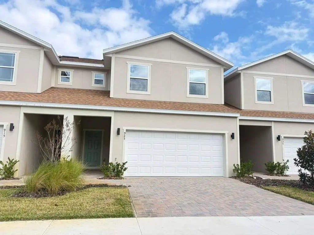 925 Lakefront Village Drive, CLERMONT