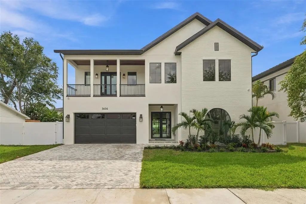 3604 W Leona Street, TAMPA