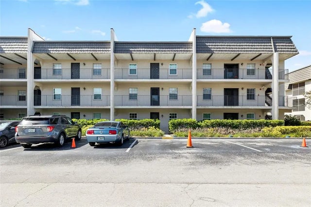8765 Bardmoor Boulevard 107, SEMINOLE