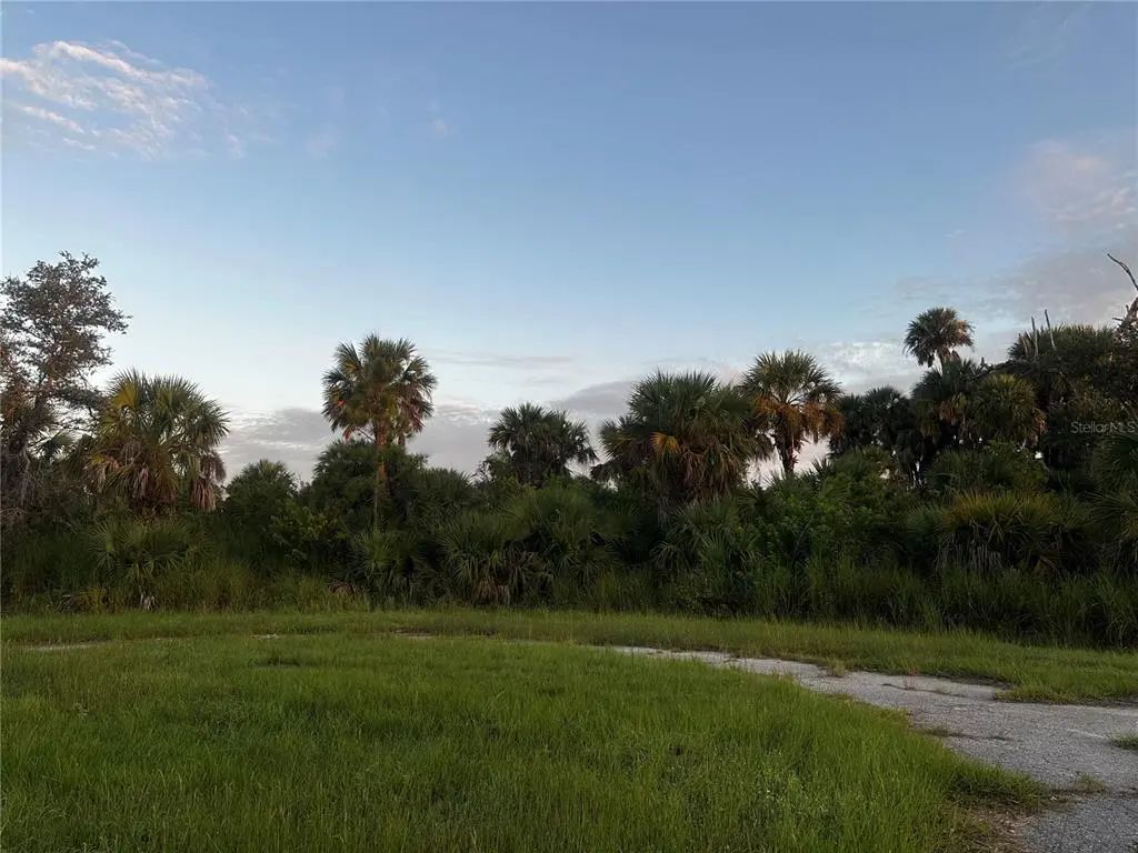 Dune Court, NORTH PORT