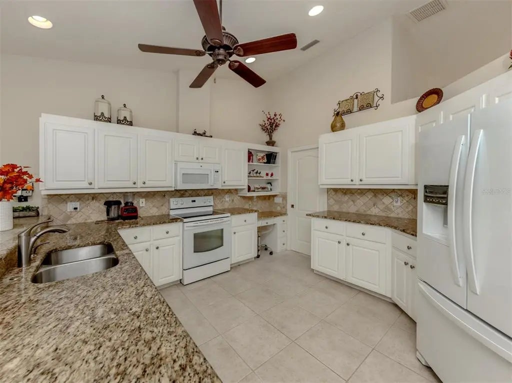 Gulf Shores Realty: 12 08c0f27eba05893d1f5e0a86a88ce85a l