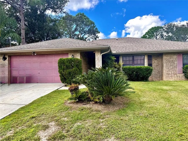 372 Wisteria Court, DELTONA