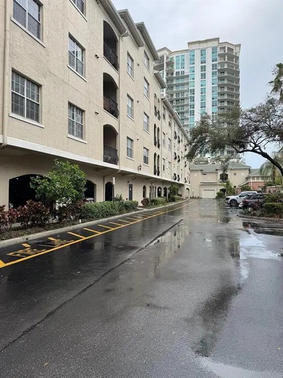 501 Knights Run Avenue 2106, TAMPA
