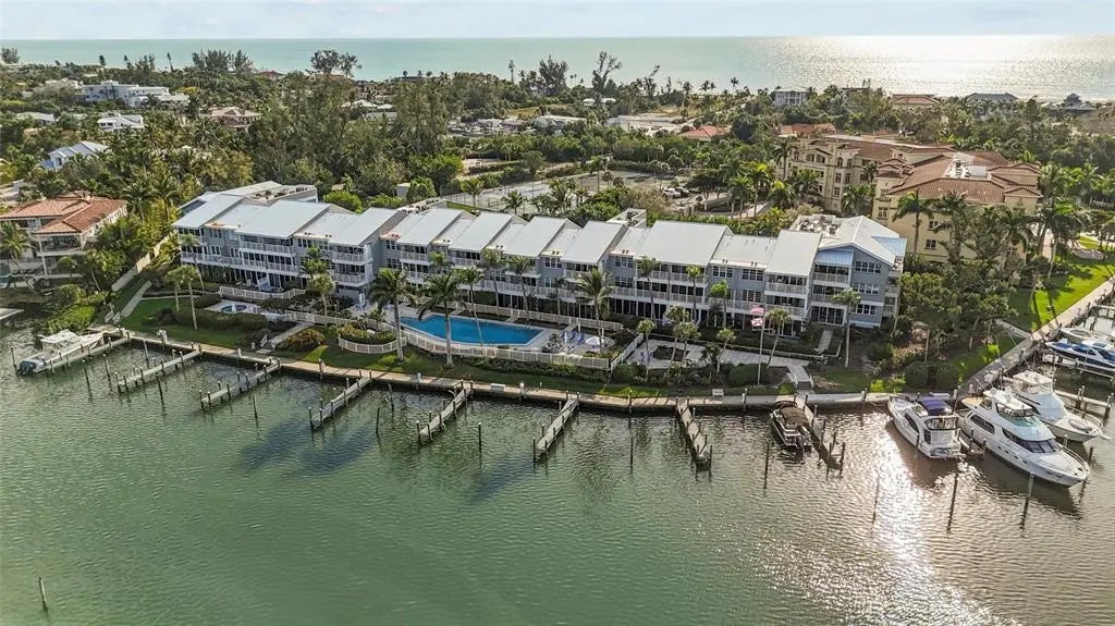 615 Dream Island Place 105, LONGBOAT KEY