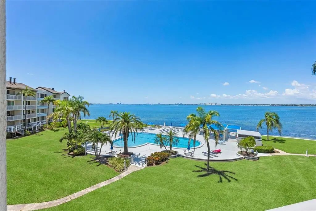 5155 Isla Key Boulevard S 304, ST PETERSBURG