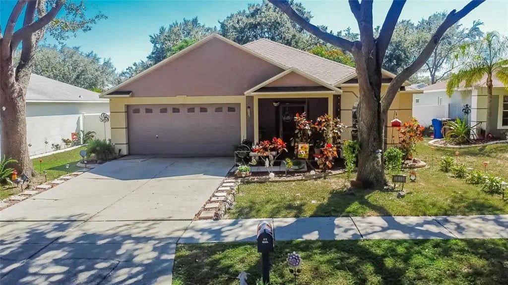 1815 Ellington Court, VALRICO