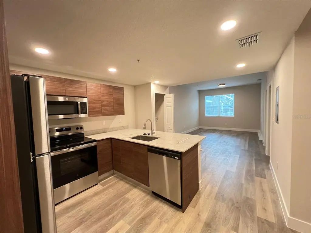 4424 S Texas Avenue 111, ORLANDO