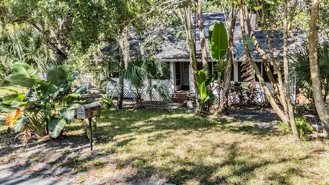 344 Bay Street, PALM HARBOR