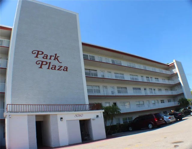 5060 76th Avenue N 401, PINELLAS PARK