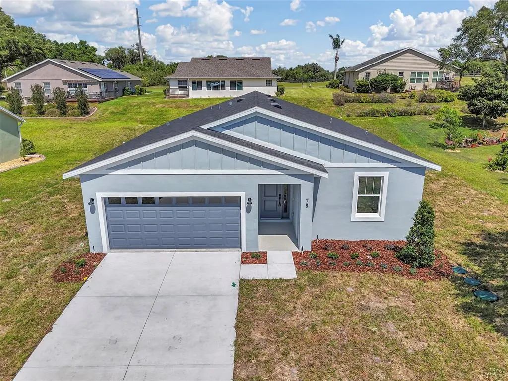 78 Fairway Circle, UMATILLA