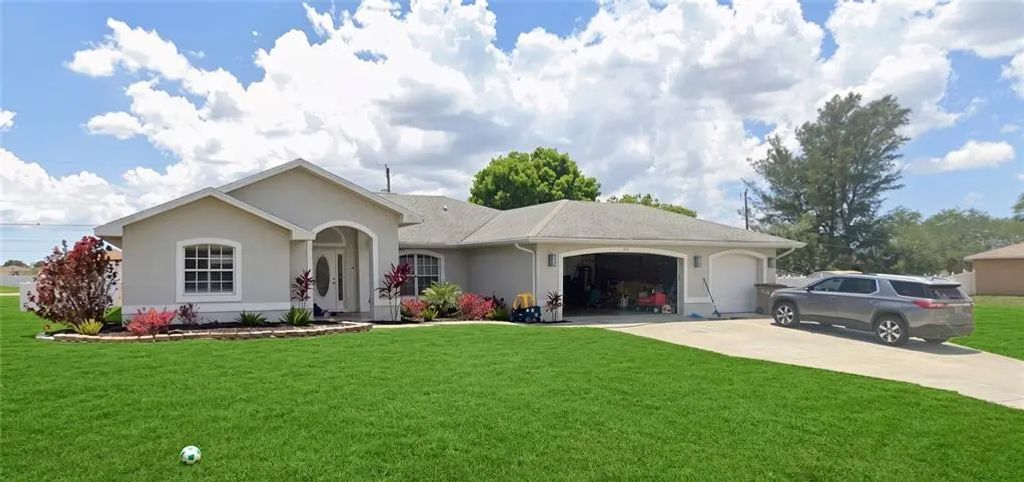 918 Ne 17th Street, CAPE CORAL