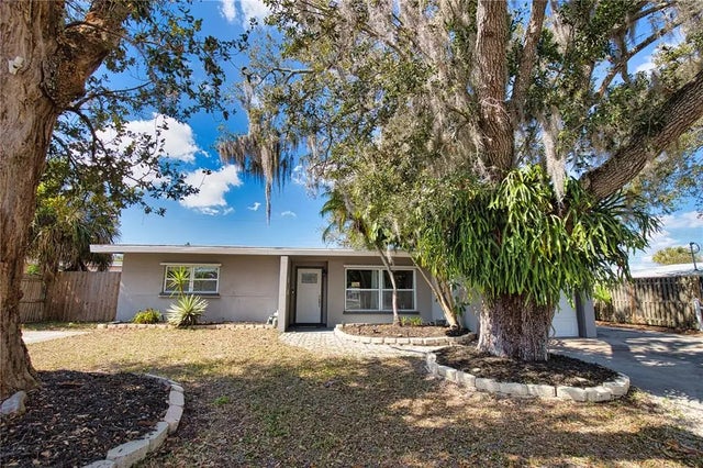 1937 Gold Avenue, SARASOTA