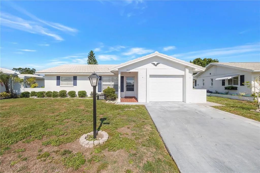 802 Buttonwood Drive, BRADENTON