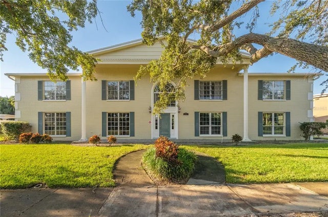 1001 Eden Isle Boulevard Ne 1, ST PETERSBURG