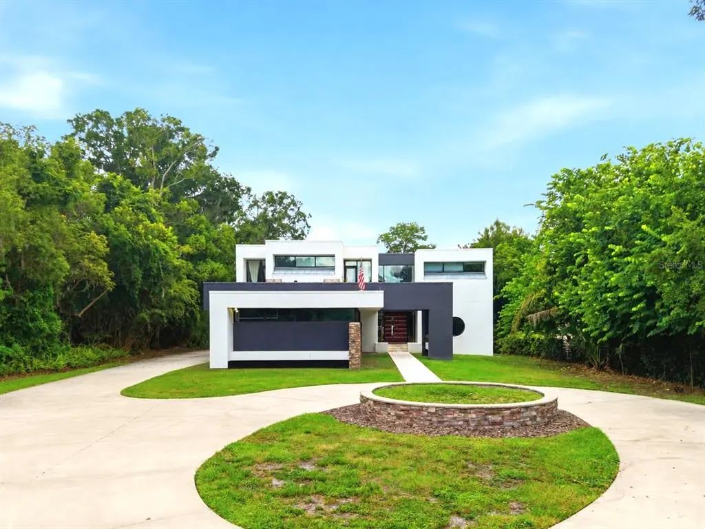 3330 Ehrlich Road, TAMPA