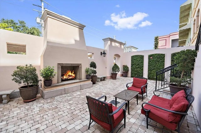 555 N Orange Avenue 307, SARASOTA