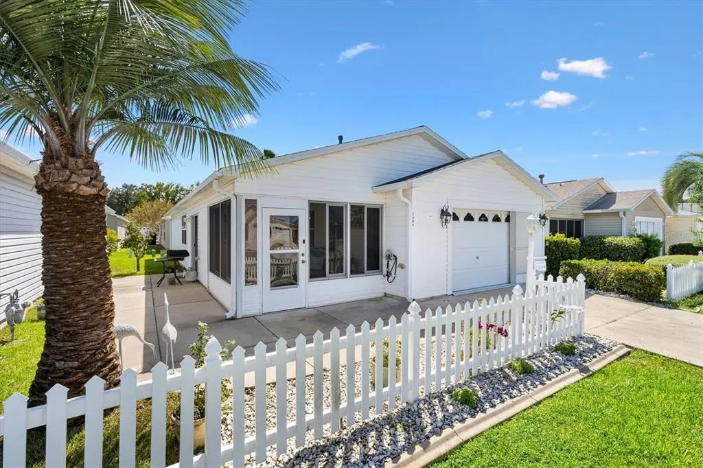 2304 Whisper Street, THE VILLAGES