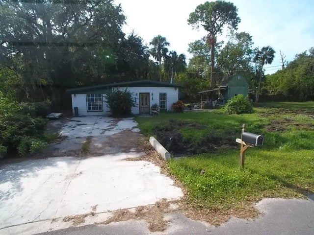 6109 Adams Street, GIBSONTON