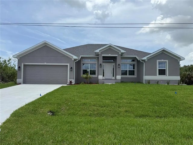 10023 Greetings Street, PORT CHARLOTTE