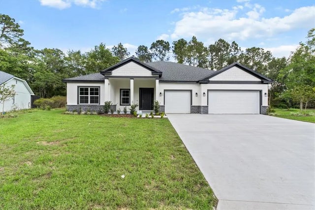 136 N James Place, GROVELAND
