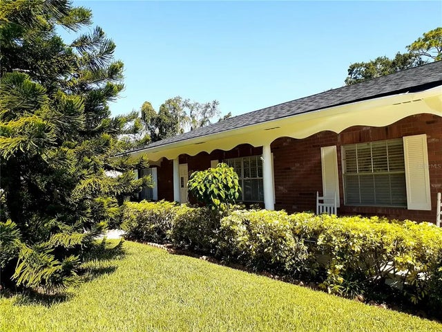 8710 W Lanway Drive, TAMPA