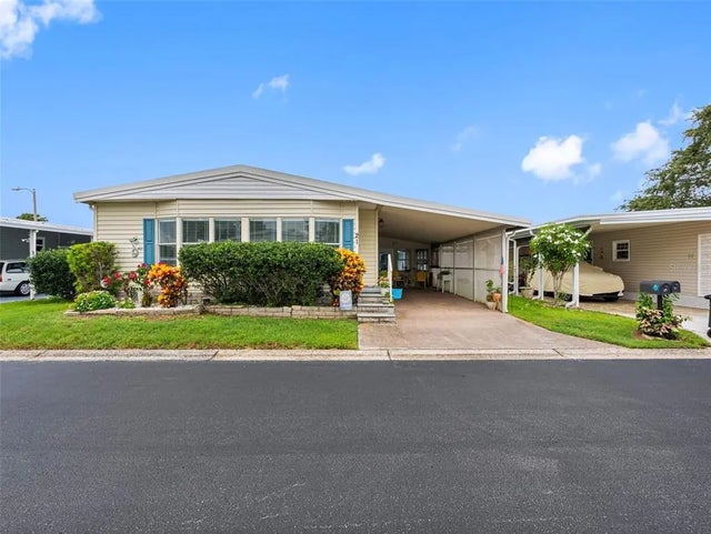 12501 Ulmerton Road 21, LARGO