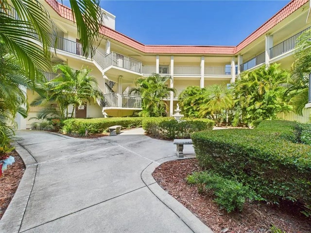 2700 Bayshore Boulevard 3210, DUNEDIN