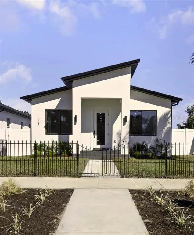 701 42nd Avenue S, ST PETERSBURG